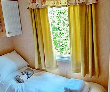Static-Caravan-Twin-Room-2